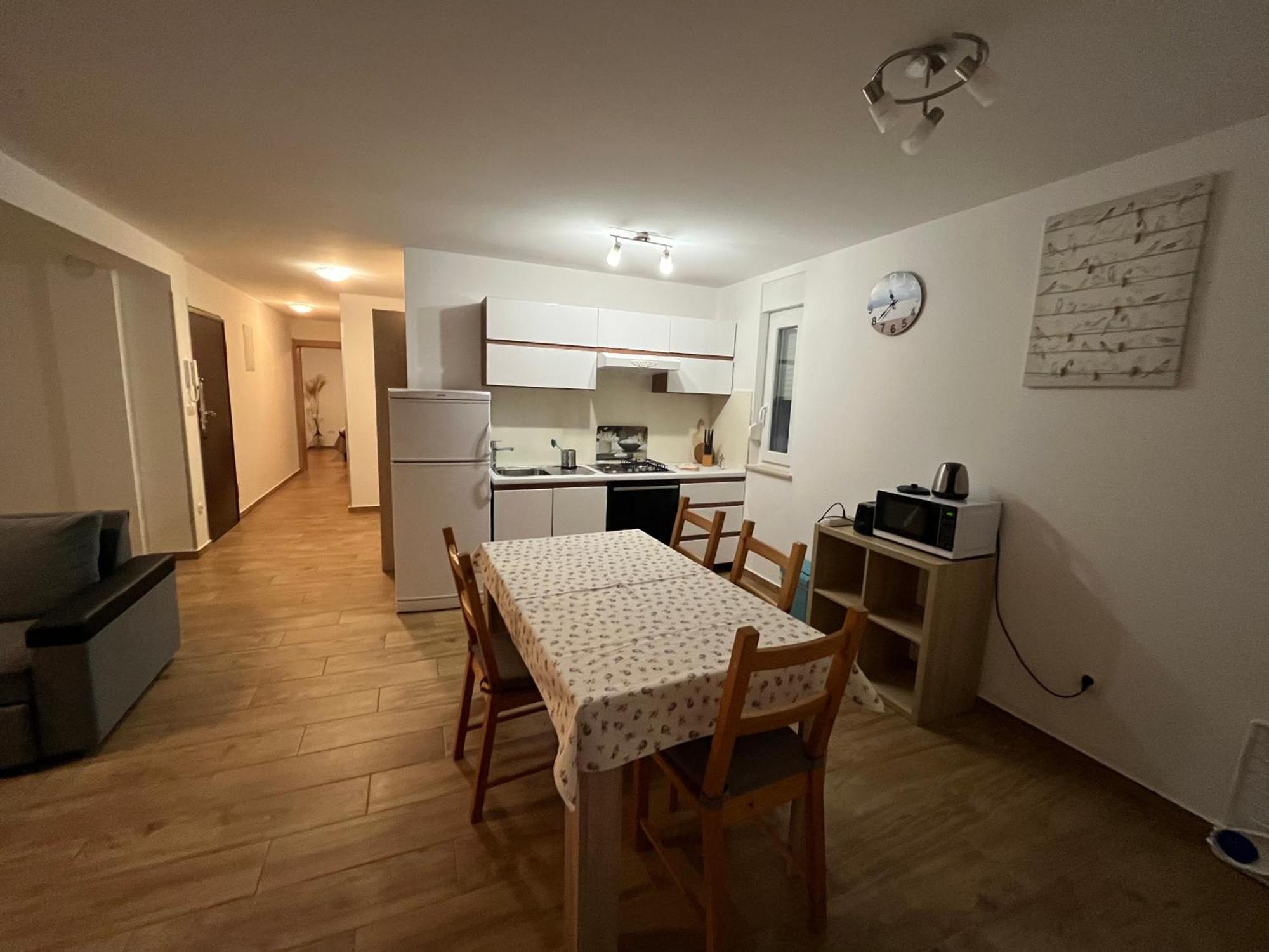 Apartments Amore Baska  Bagian luar foto