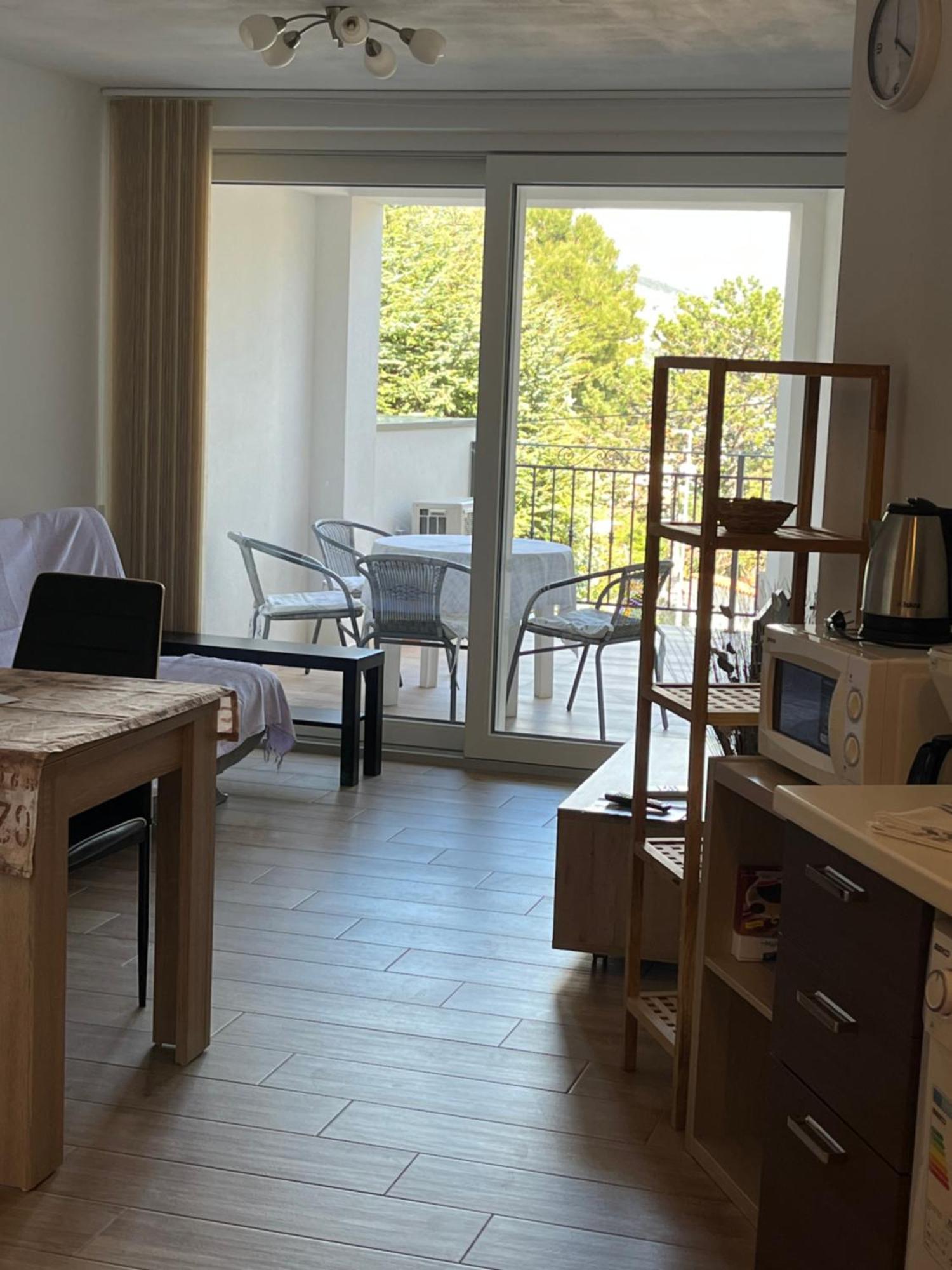 Apartments Amore Baska  Bagian luar foto