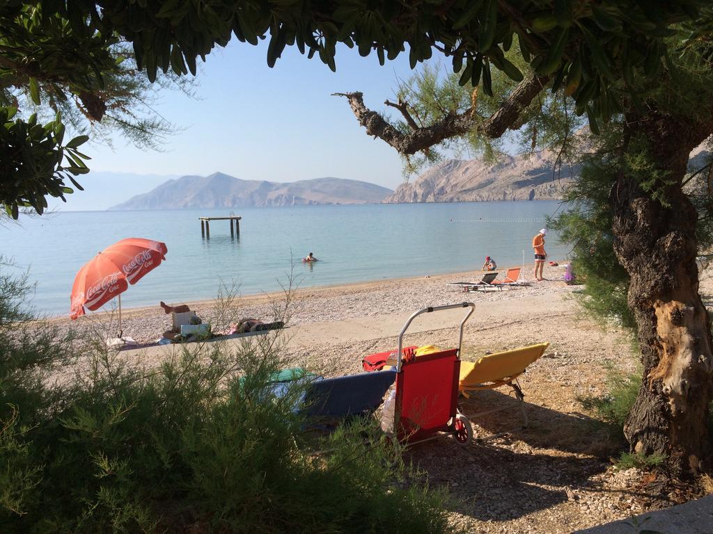 Apartments Amore Baska  Bagian luar foto