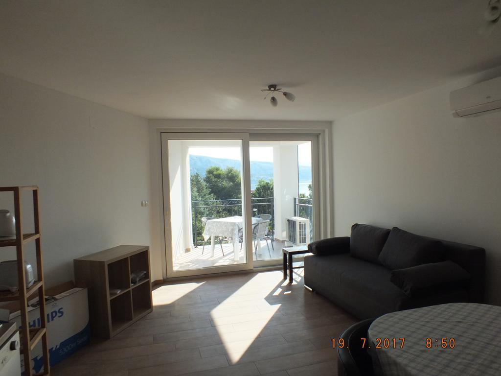Apartments Amore Baska  Bagian luar foto