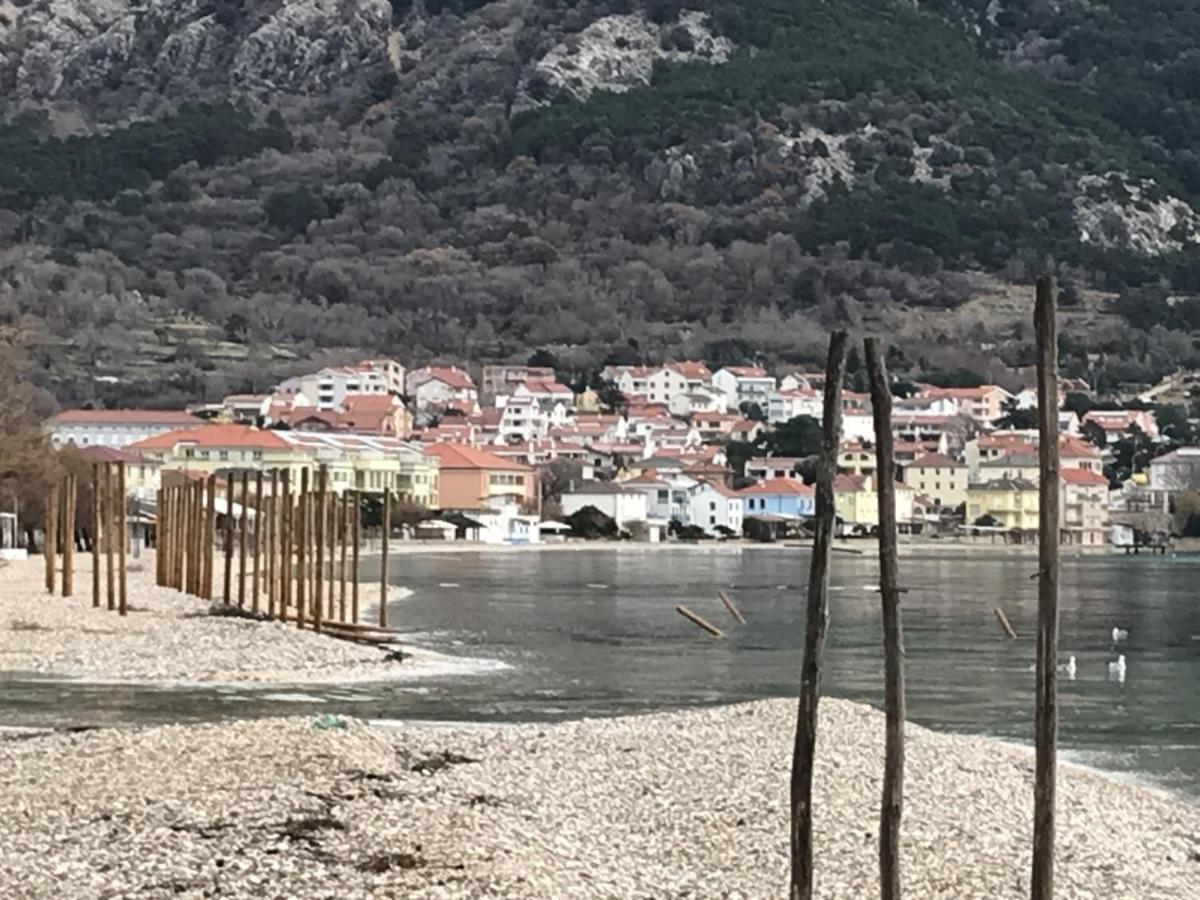 Apartments Amore Baska  Bagian luar foto
