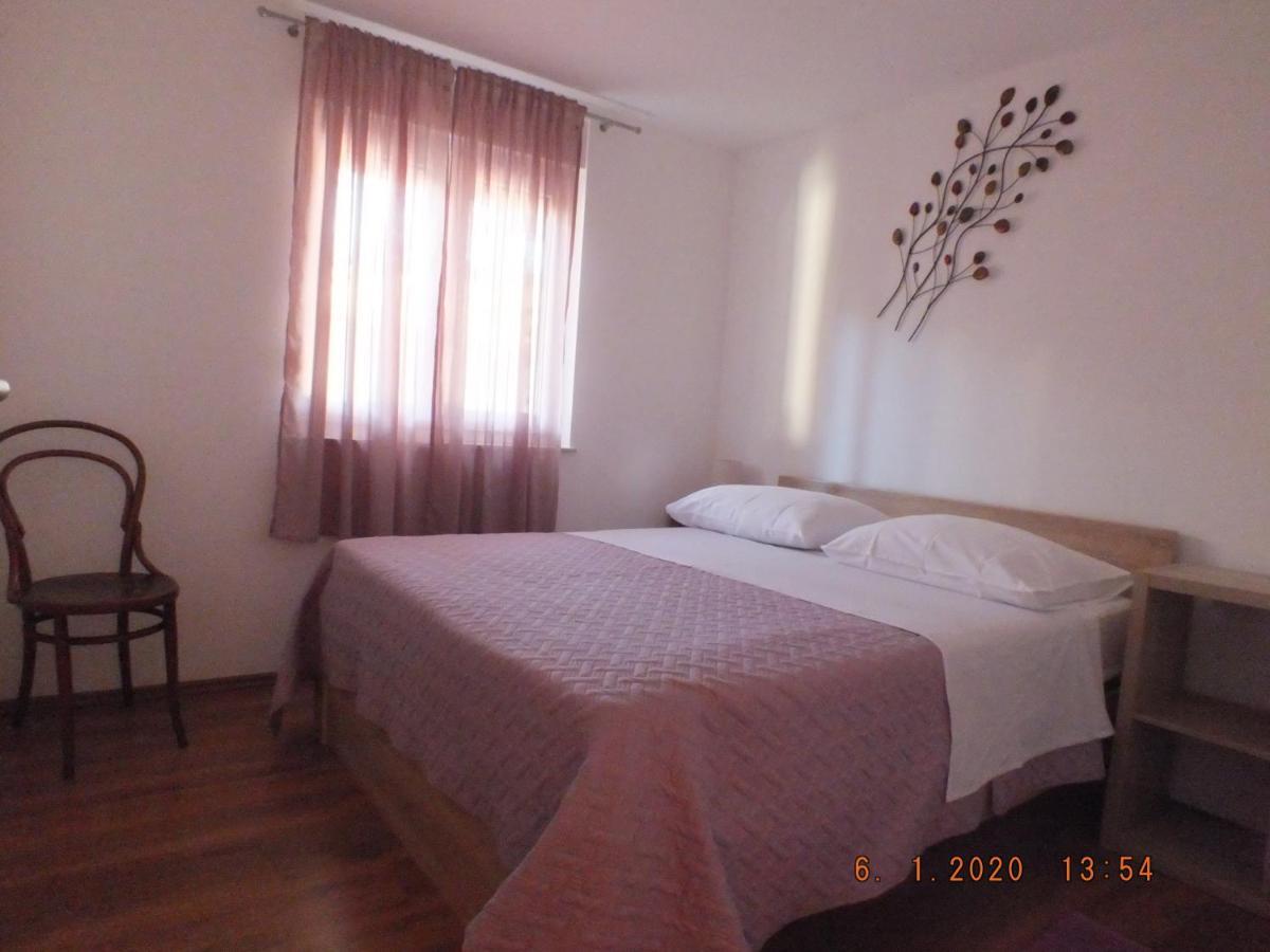 Apartments Amore Baska  Bagian luar foto